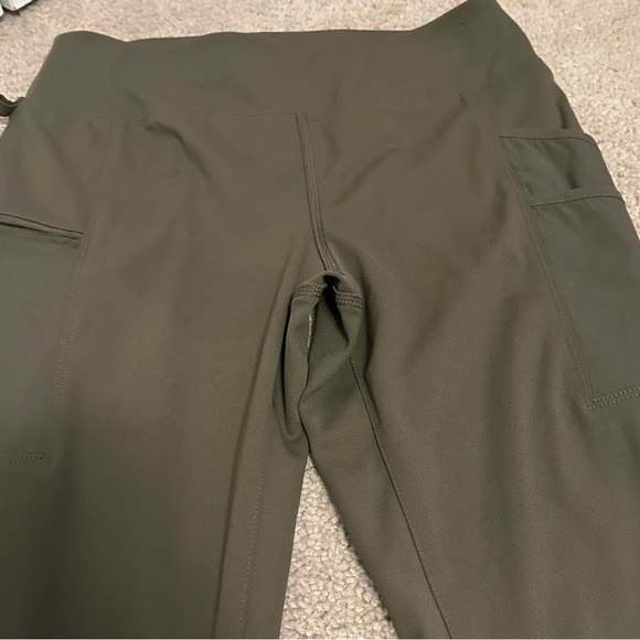 Carhartt Women’s Force Lightweight Legging - Picture 2 of 6